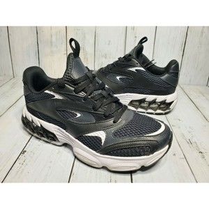 Nike Zoom Air Fire Sneakers Women's Size 7 Black White Lifestyle Shoes